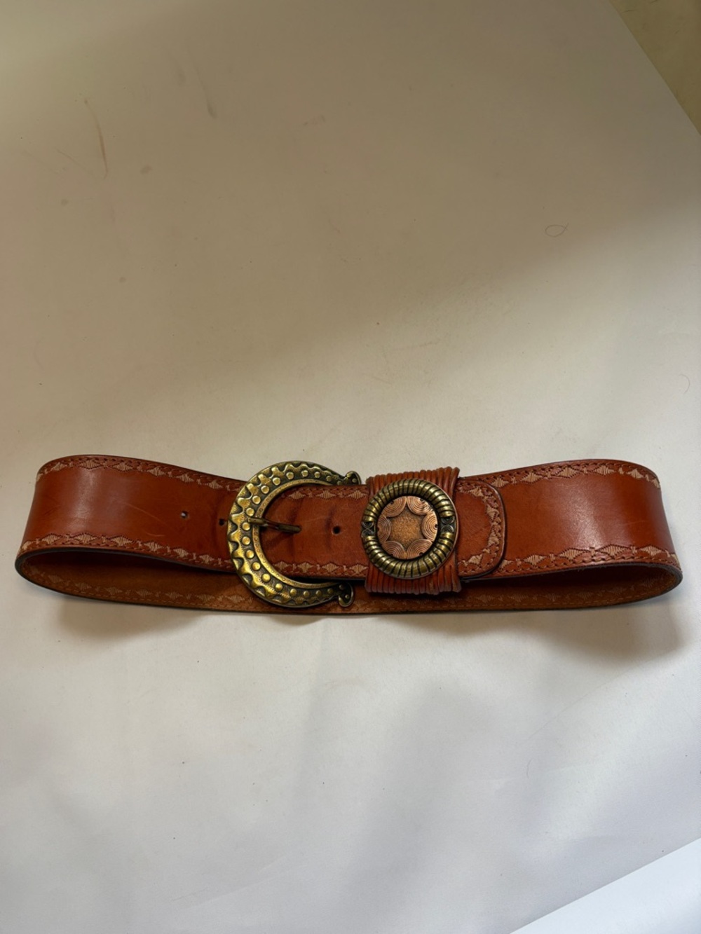 Adoppia Vita Boho Western Tooled Leather Belt Ornate Bronze Buckle 36 Inches‎ - Picture 2 of 5